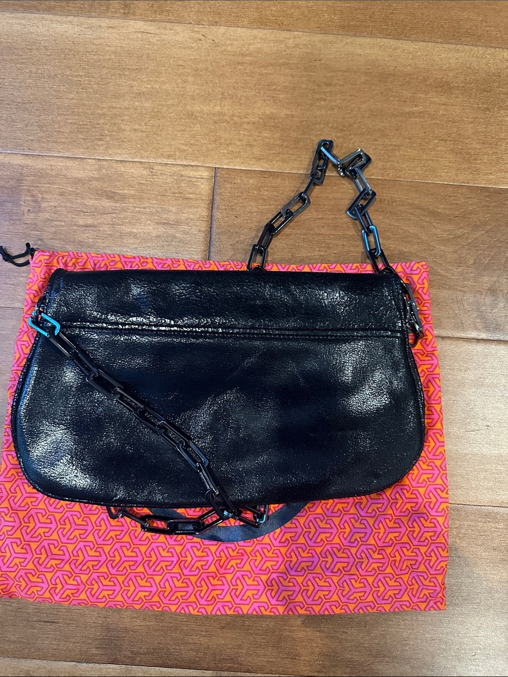 Tory Burch Black Leather Reva Logo Chain Shoulder Bag - Picture 4 of 5